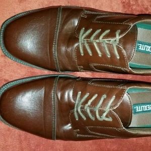 Men’s Drexlite Brown Dress Shoes Size 12 D
